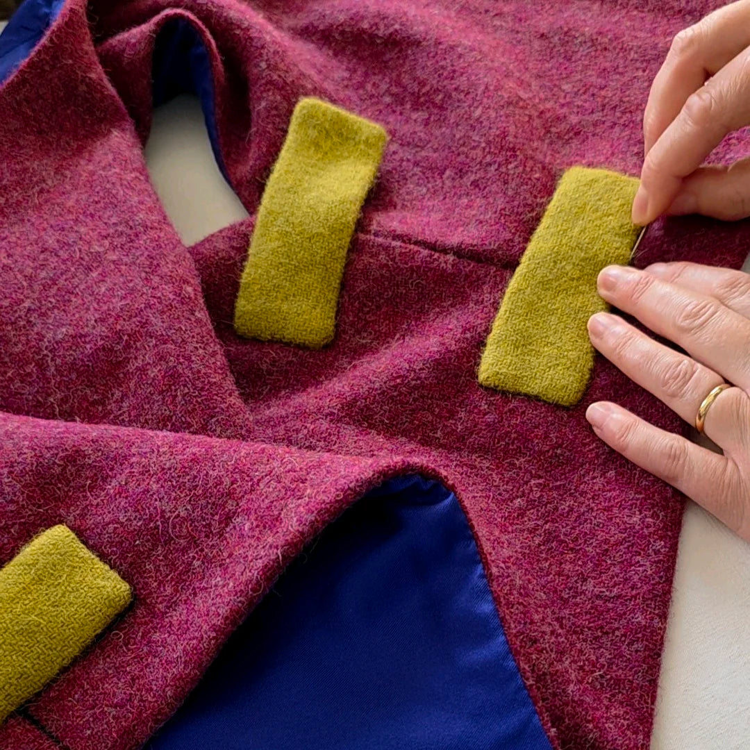 détail couture main bolero harris tweed Oriane doublure soie gots apparente