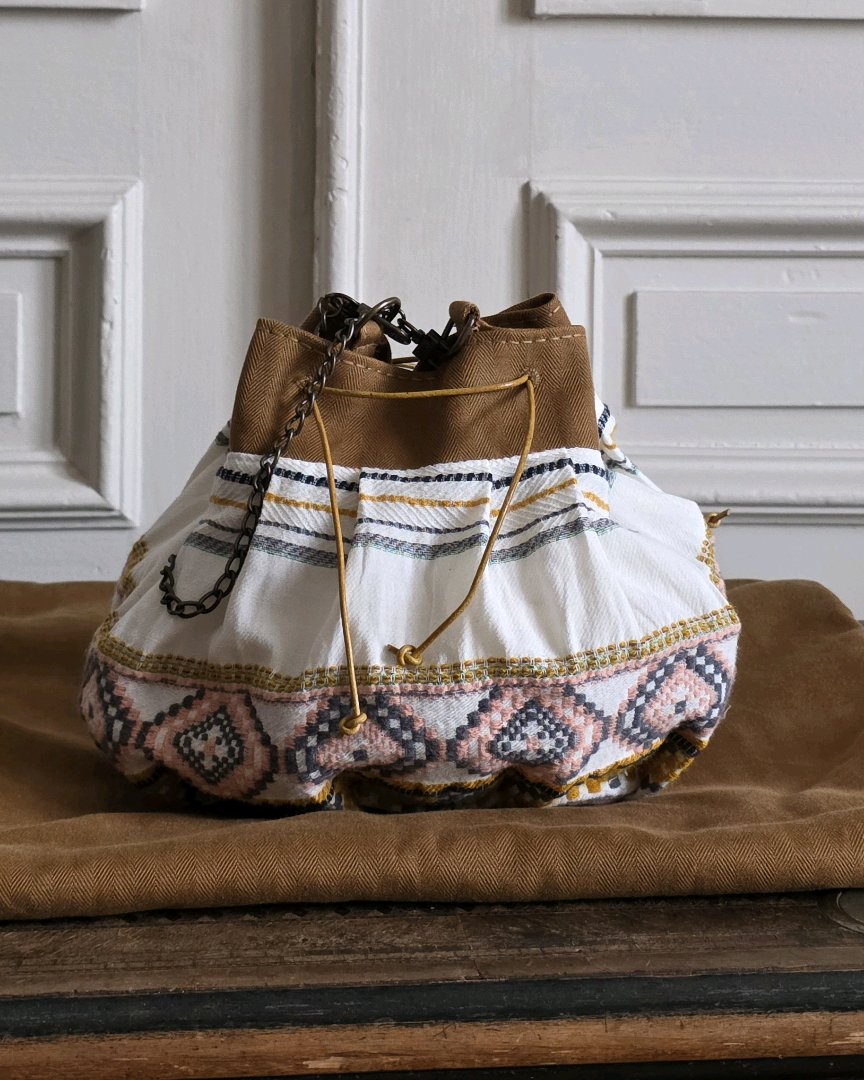 Petit sac bourse artisanal en jacquard ethnique lin coton vue de face