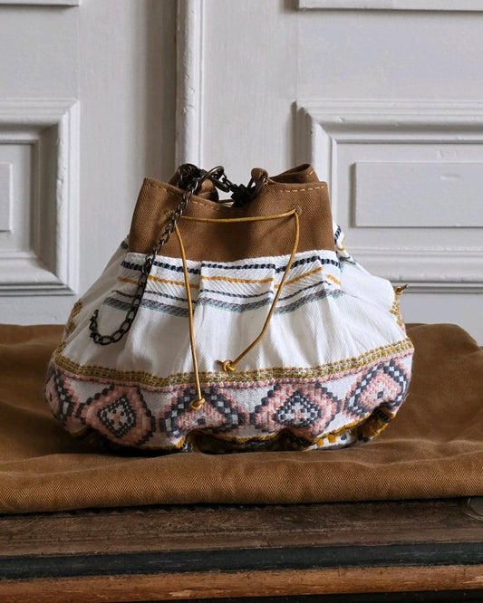 Petit sac bourse artisanal en jacquard ethnique lin coton vue de face