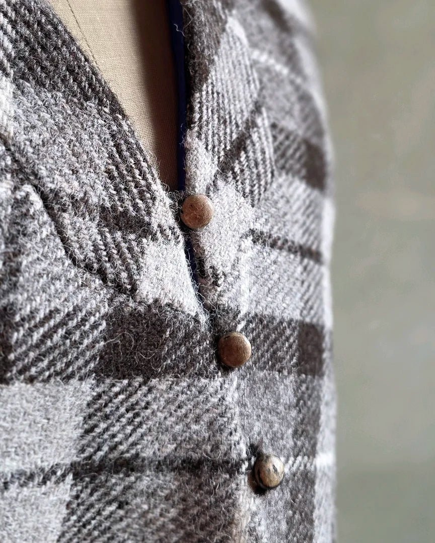 bolero irmgard harris tweed gris detail boutons bois vintage bridesbrodees main artisanales piece unique