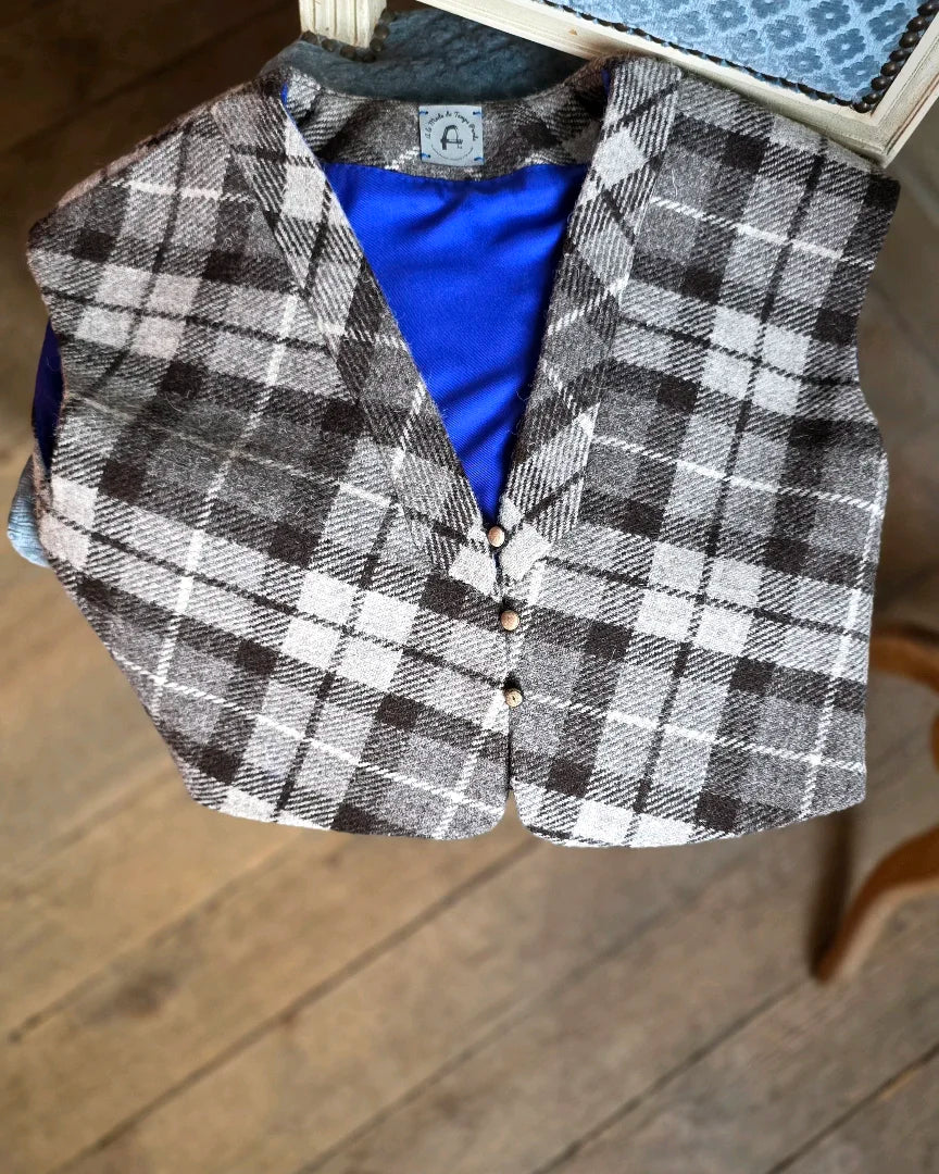 bolero irmgard harris tweed gris vue dessus doublure soie bleue boutons bois vintage piece unique artisanale