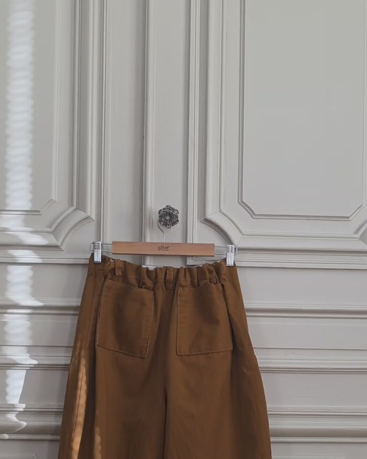 pantalon en coton lin et top broderie anglaise variations alize a la mode du temps perdu vue de dos