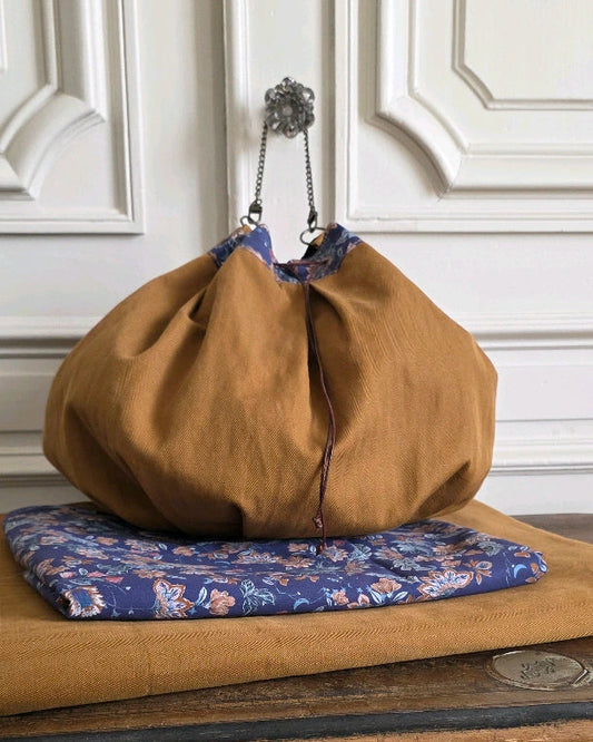sac bourse grand modele coton lin marron motif floral bleu fait main atelier francais a la mode du temps perdu chaine laiton vieilli fermeture coulissante sac artisanal textile naturel