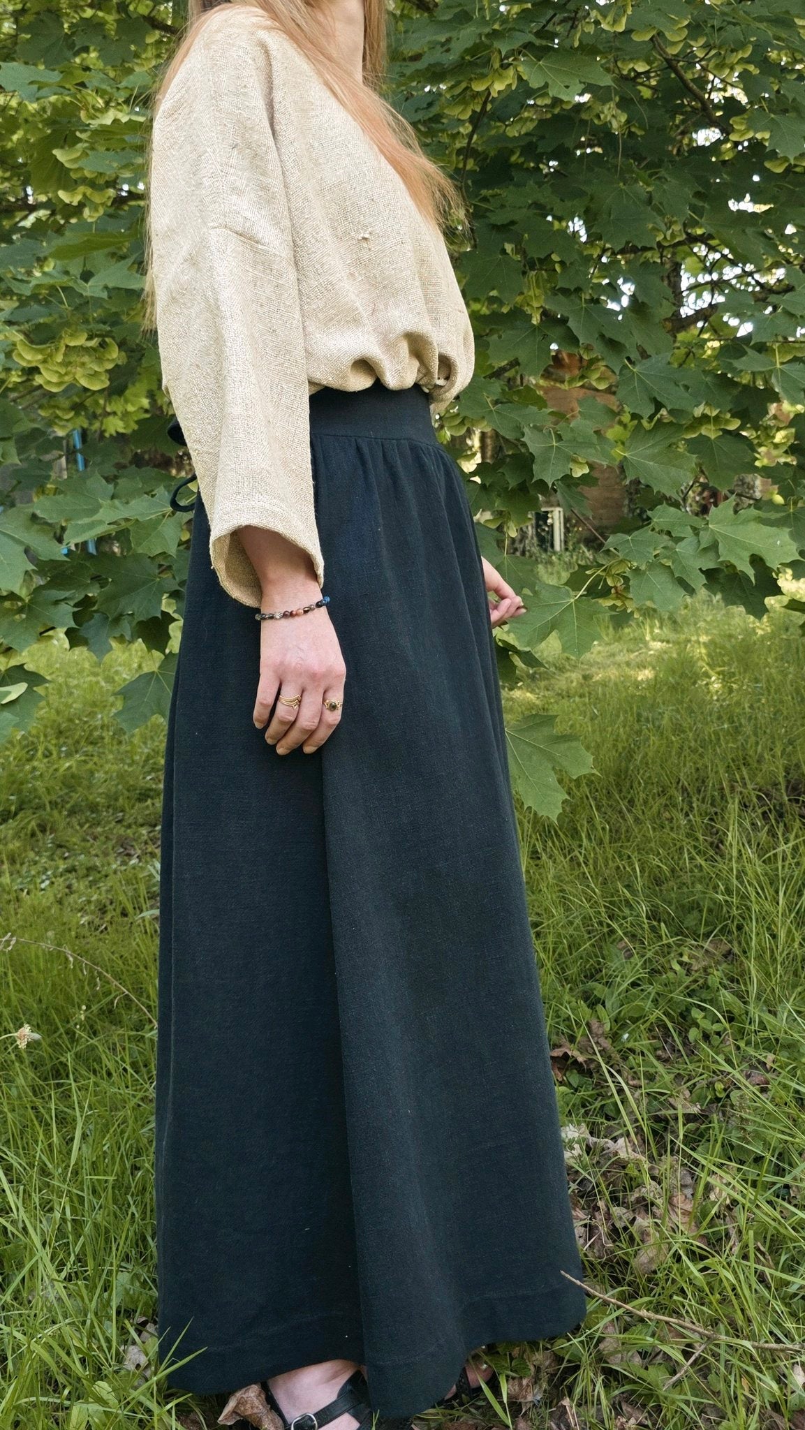 Blouse Salines en bourette de soie naturelle, vue de profil